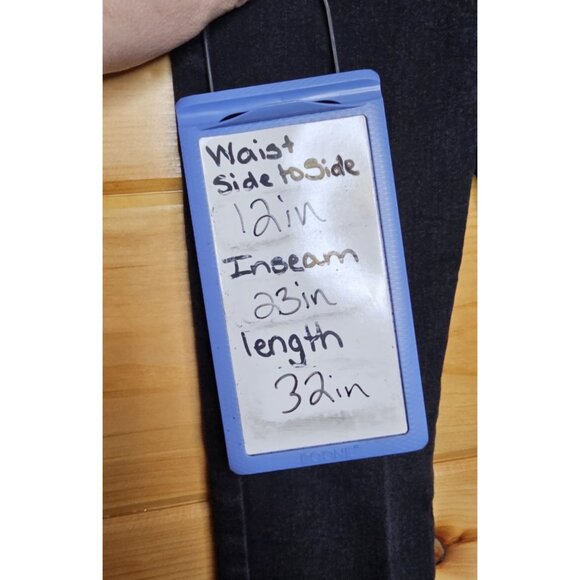 Levi's High Rise Ankle Girl's Size 10 Black Straight Frayed Leg Opening Jeans - Picture 3 of 11